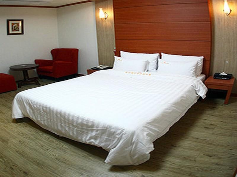 Metro Pol Tourist Hotel Pyeongtaek Exterior photo